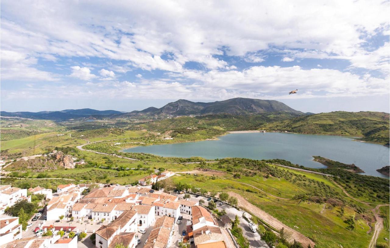 Stunning Home In Zahara De La Sierra With Wifi Exteriör bild